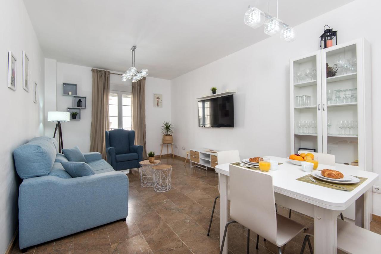 מאלגה Center Apartment 2Bed 2B Aircon Wif And Parking Free מראה חיצוני תמונה
