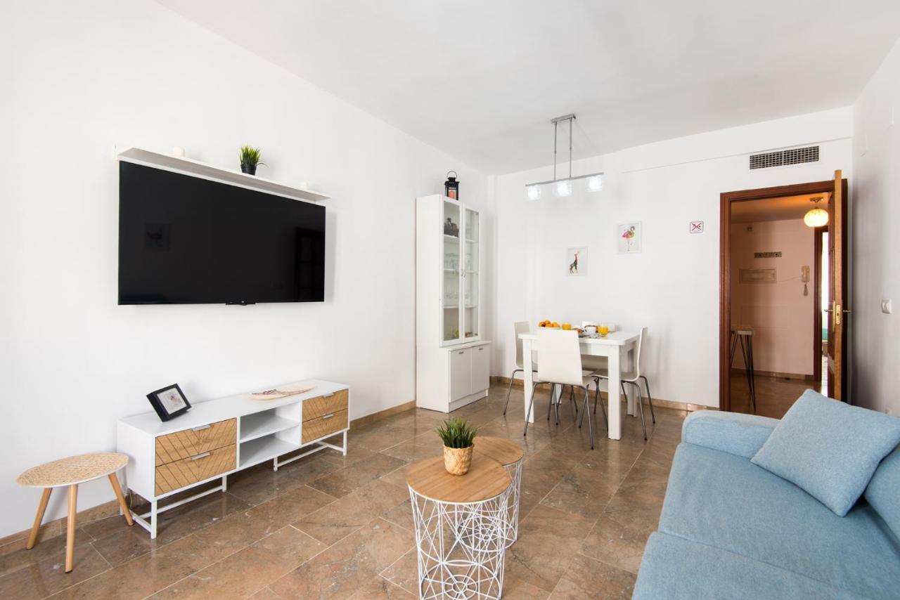 מאלגה Center Apartment 2Bed 2B Aircon Wif And Parking Free מראה חיצוני תמונה