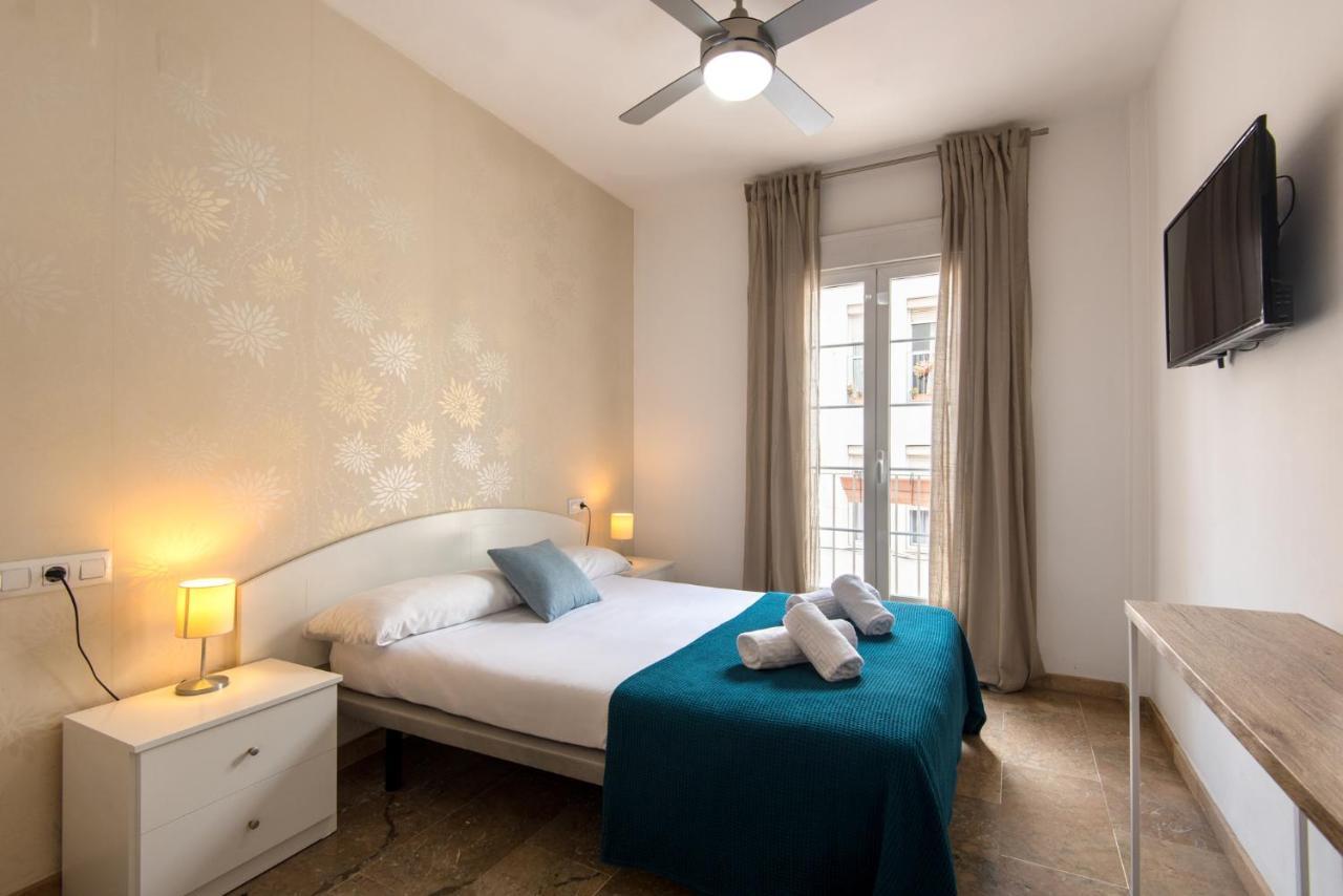 מאלגה Center Apartment 2Bed 2B Aircon Wif And Parking Free מראה חיצוני תמונה