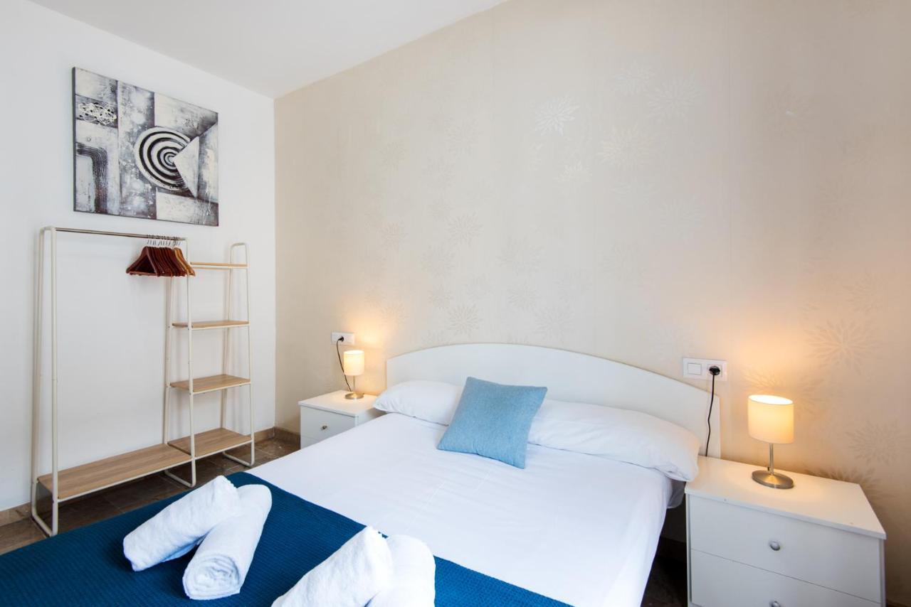 מאלגה Center Apartment 2Bed 2B Aircon Wif And Parking Free מראה חיצוני תמונה