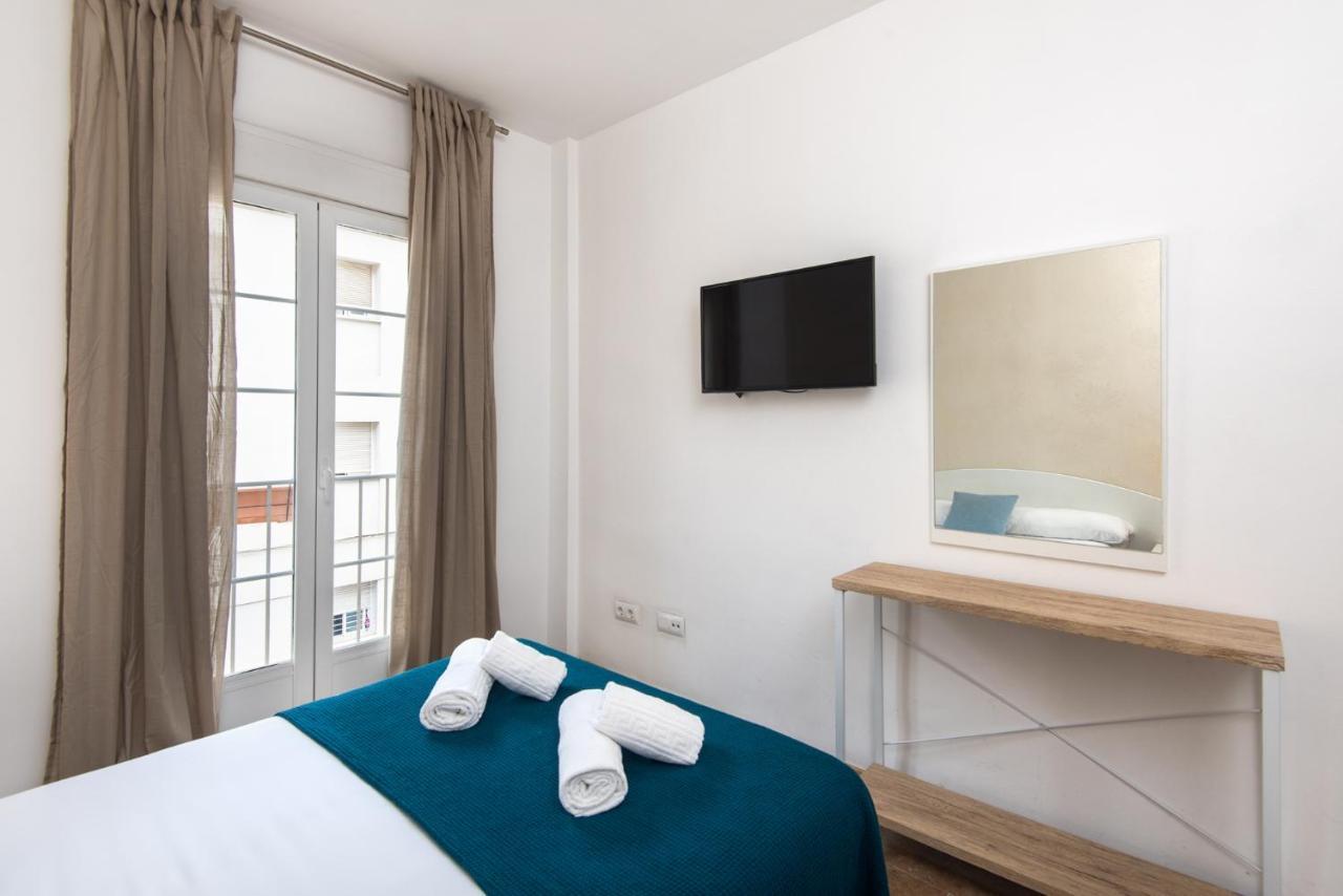 מאלגה Center Apartment 2Bed 2B Aircon Wif And Parking Free מראה חיצוני תמונה